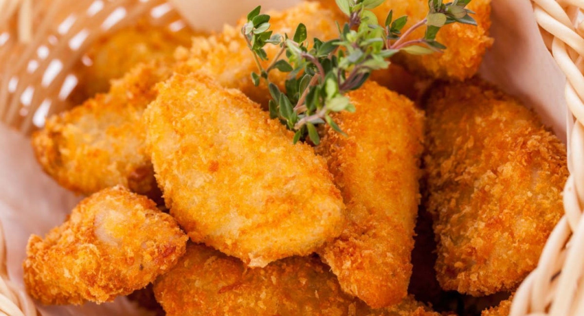 Пилешко месо со мед и пармезан – Повкусно и од она во ресторан, едноставно се топи во уста!