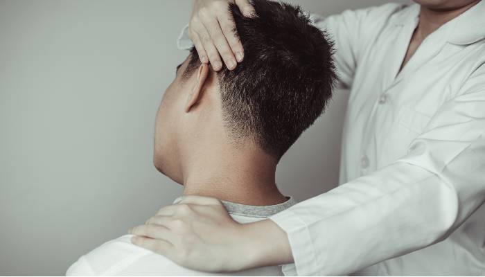 физикална терапија за болка во челото